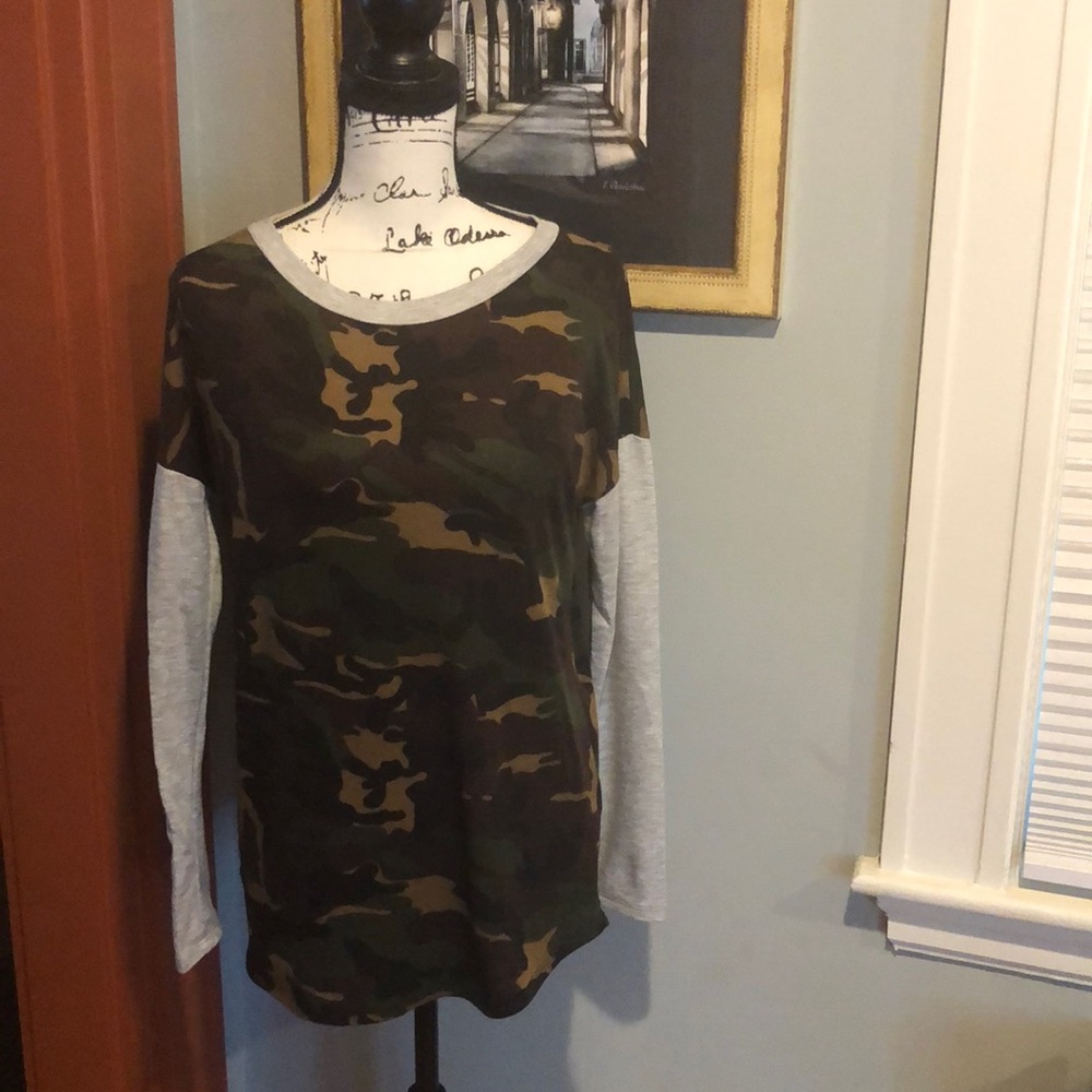First Look Camo & Heather Gray Long-Sleeve (S)